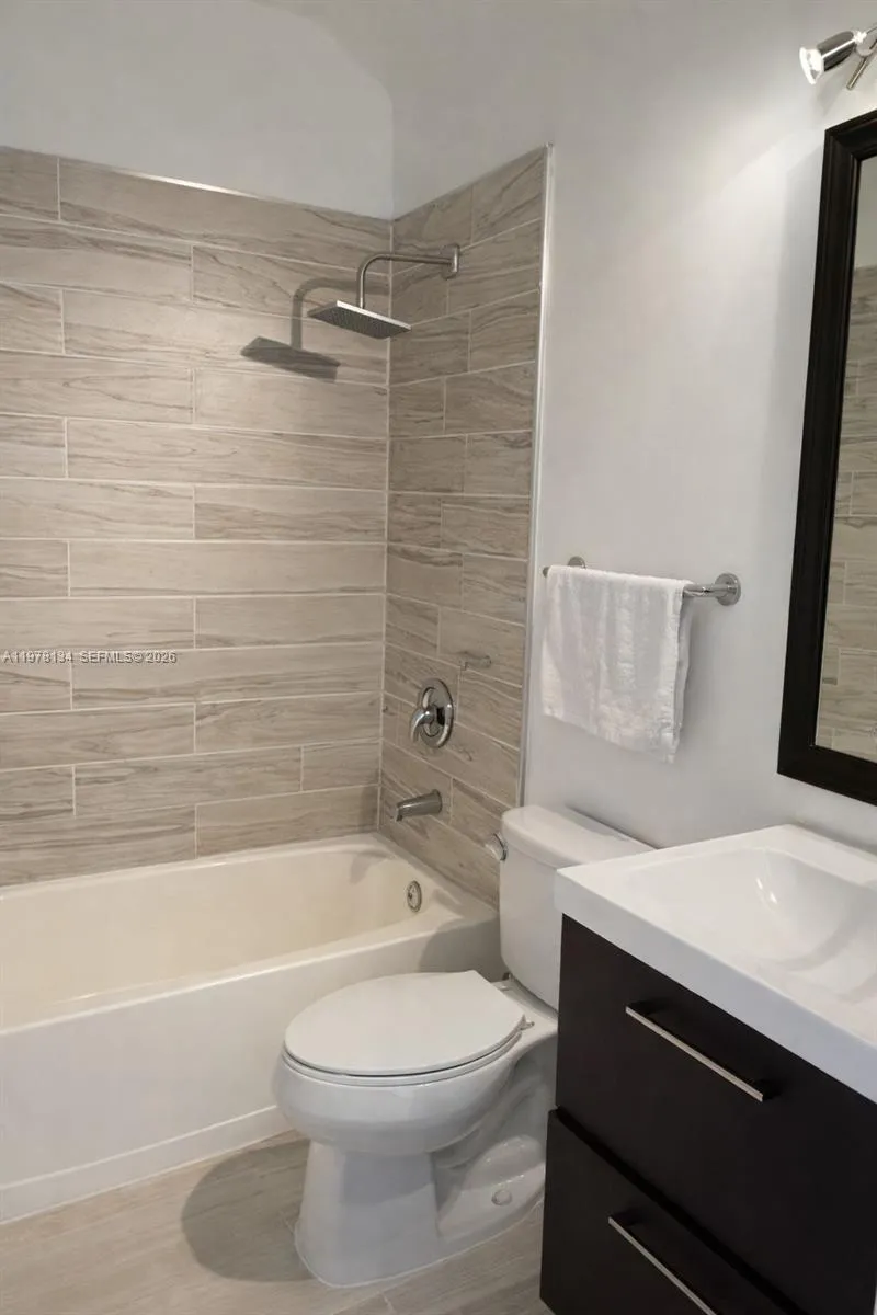 3065 Se 1st Dr 4, Homestead, Florida 33033, Homestead, Florida 33033, 3 Bedrooms Bedrooms, ,2 BathroomsBathrooms,Residential Lease,For Rent,3065 Se 1st Dr 4, Homestead, Florida 33033,A11978134