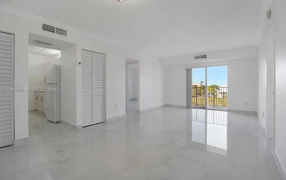 8260 Sw 210th St 302, Cutler Bay, Florida 33189, Cutler Bay, Florida 33189, 2 Bedrooms Bedrooms, ,2 BathroomsBathrooms,Residential,For Sale,8260 Sw 210th St 302, Cutler Bay, Florida 33189,A11980299