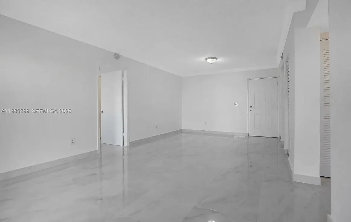 8260 Sw 210th St 302, Cutler Bay, Florida 33189, Cutler Bay, Florida 33189, 2 Bedrooms Bedrooms, ,2 BathroomsBathrooms,Residential,For Sale,8260 Sw 210th St 302, Cutler Bay, Florida 33189,A11980299