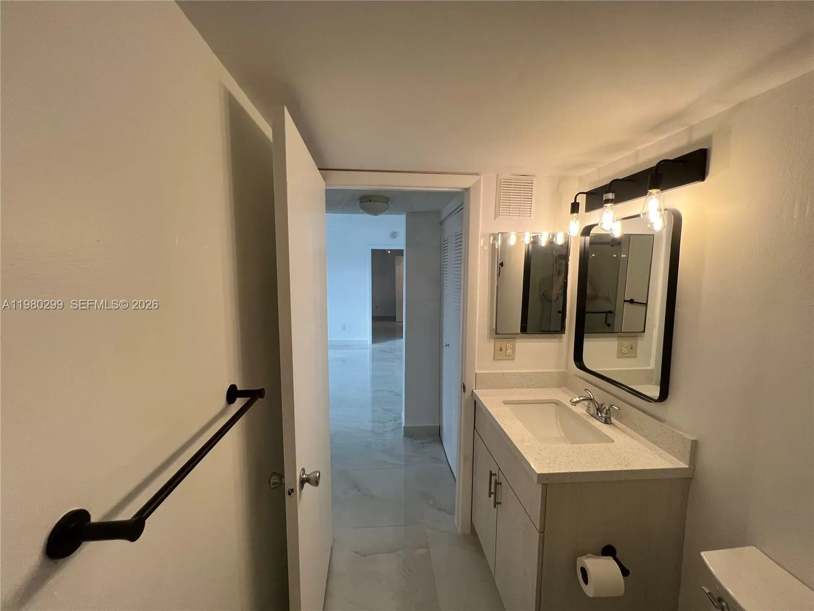 8260 Sw 210th St 302, Cutler Bay, Florida 33189, Cutler Bay, Florida 33189, 2 Bedrooms Bedrooms, ,2 BathroomsBathrooms,Residential,For Sale,8260 Sw 210th St 302, Cutler Bay, Florida 33189,A11980299