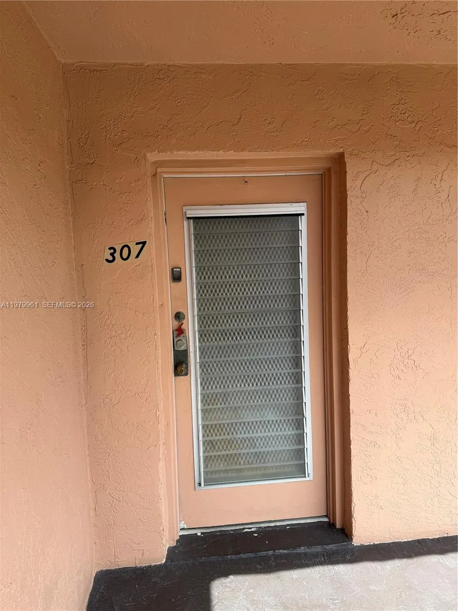 2841 Somerset Dr 307, Lauderdale Lakes, Florida 33, Lauderdale Lakes, Florida 33311, 1 Bedroom Bedrooms, ,1 BathroomBathrooms,Residential,For Sale,2841 Somerset Dr 307, Lauderdale Lakes, Florida 33,A11979961