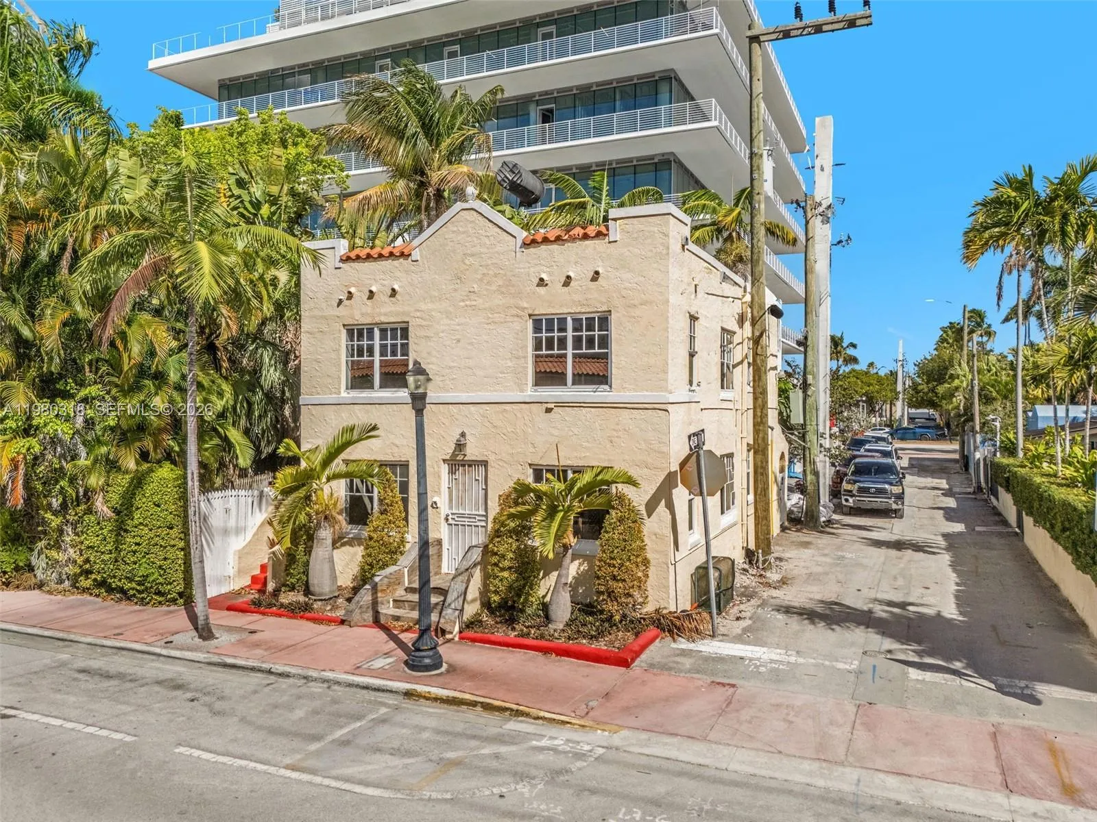 927 4th St, Miami Beach, Florida 33139, Miami Beach, Florida 33139, ,Commercial Sale,For Sale,927 4th St, Miami Beach, Florida 33139,A11980318