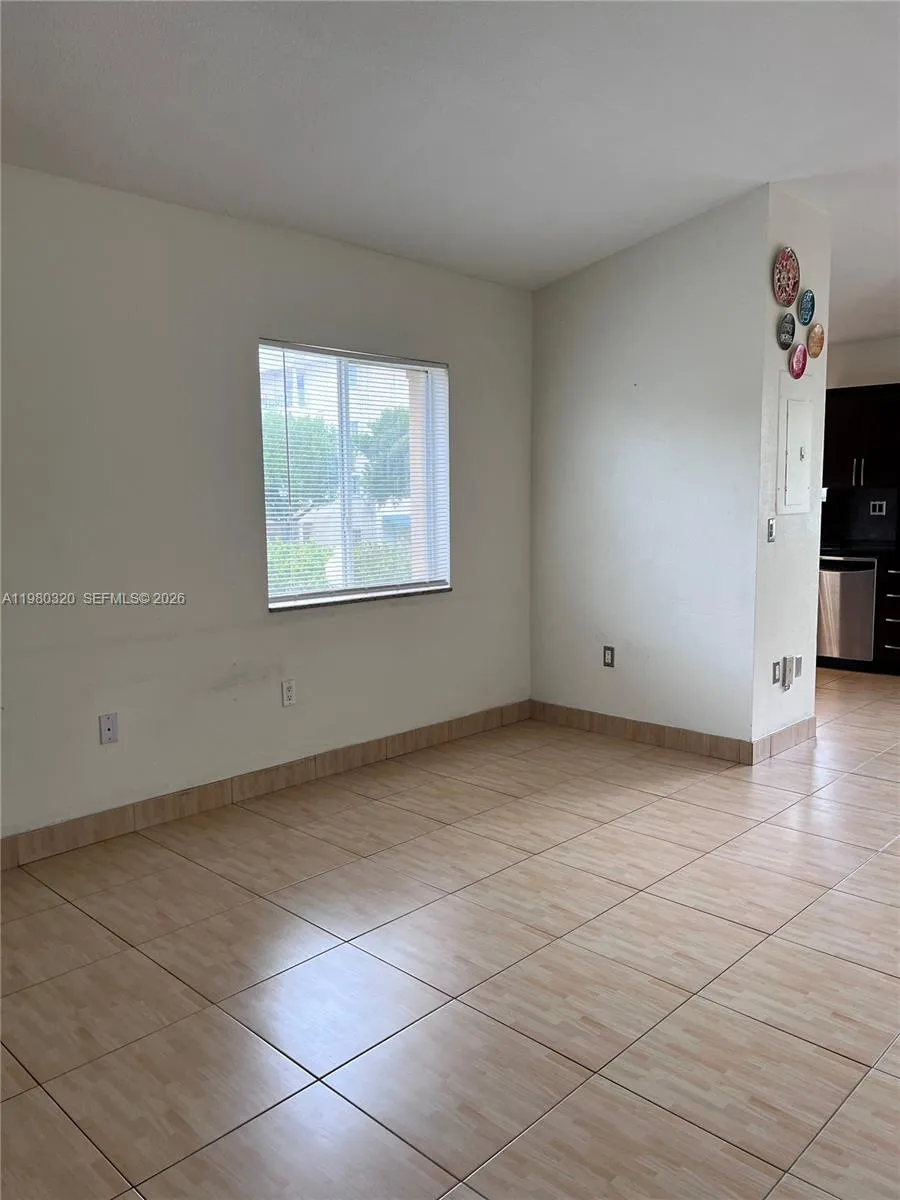 6950 Nw 174th Ter 602, Hialeah, Florida 33015, Hialeah, Florida 33015, 3 Bedrooms Bedrooms, ,2 BathroomsBathrooms,Residential Lease,For Rent,6950 Nw 174th Ter 602, Hialeah, Florida 33015,A11980320
