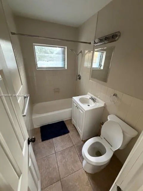 1721 Ne 15th Ave 1-2, Fort Lauderdale, Florida 333, Fort Lauderdale, Florida 33305, 2 Bedrooms Bedrooms, ,1 BathroomBathrooms,Residential Lease,For Rent,1721 Ne 15th Ave 1-2, Fort Lauderdale, Florida 333,A11980283