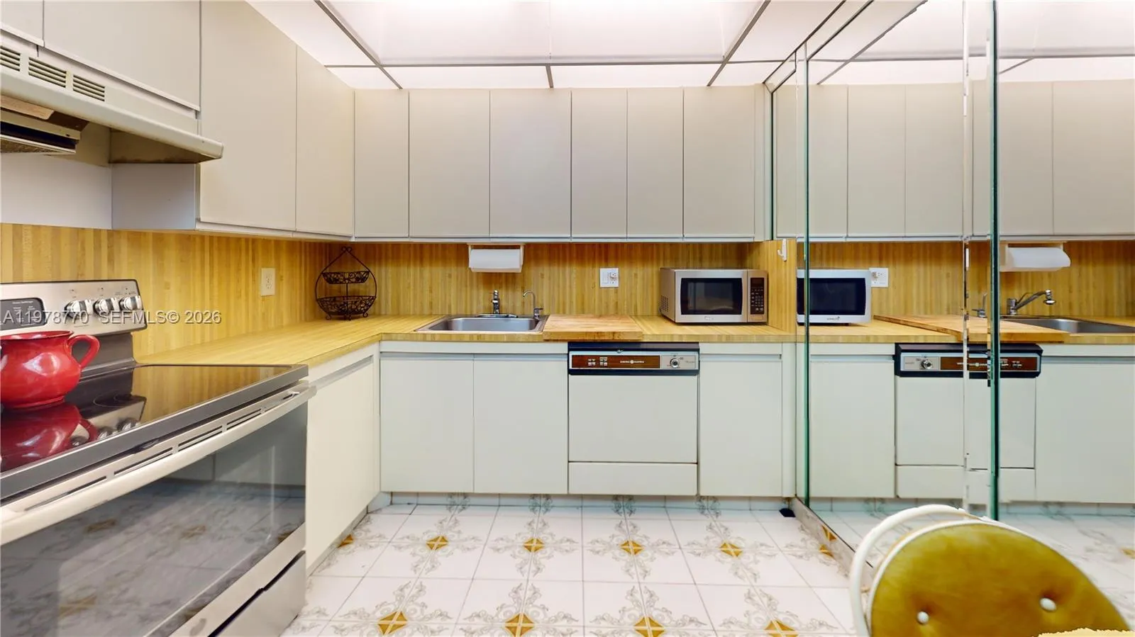 2500 Parkview Dr 902, Hallandale Beach, Florida 33, Hallandale Beach, Florida 33009, 2 Bedrooms Bedrooms, ,2 BathroomsBathrooms,Residential,For Sale,2500 Parkview Dr 902, Hallandale Beach, Florida 33,A11978770