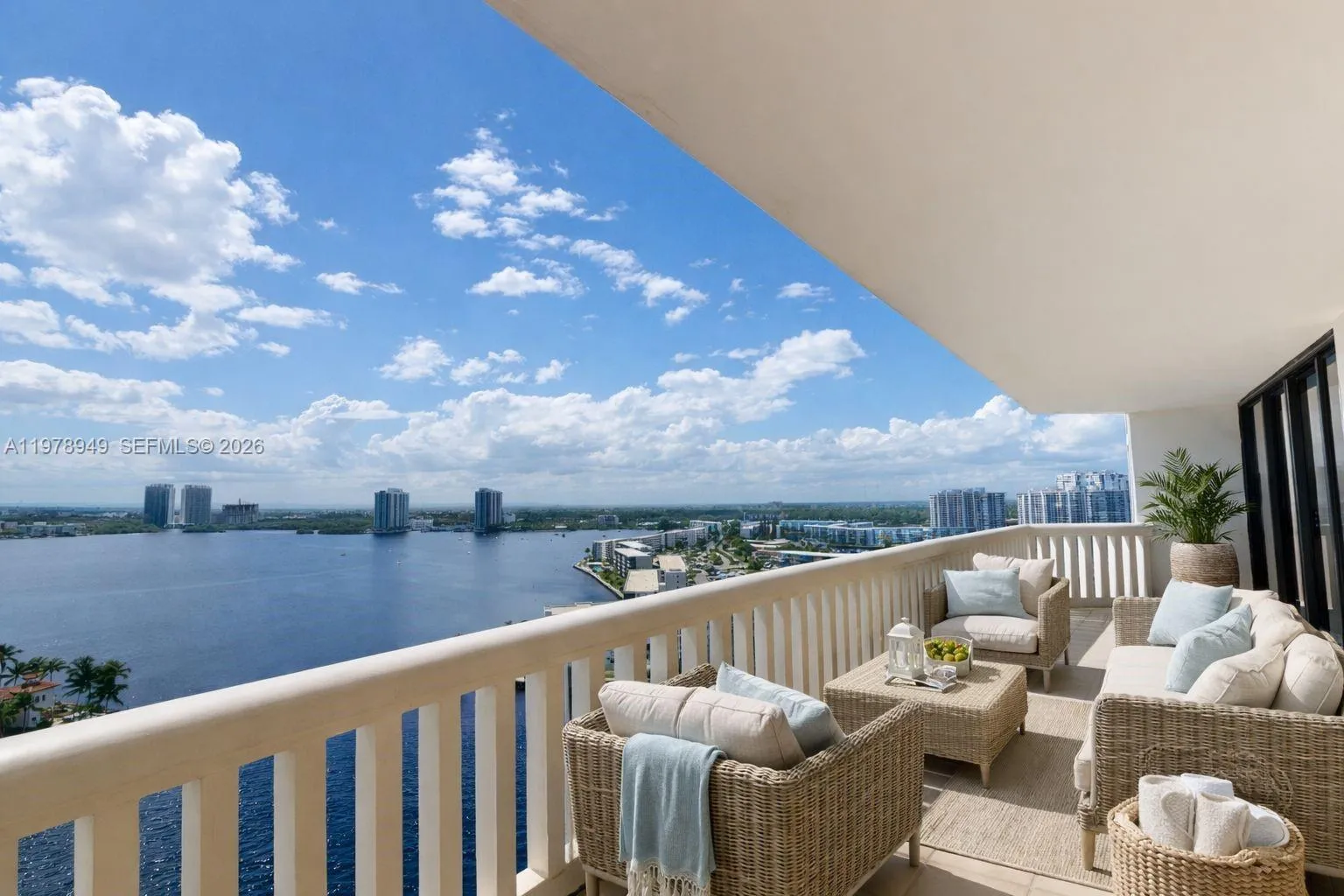 1000 W Island Blvd 1812, Aventura, Florida 33160, Aventura, Florida 33160, 2 Bedrooms Bedrooms, ,2 BathroomsBathrooms,Residential,For Sale,1000 W Island Blvd 1812, Aventura, Florida 33160,A11978949