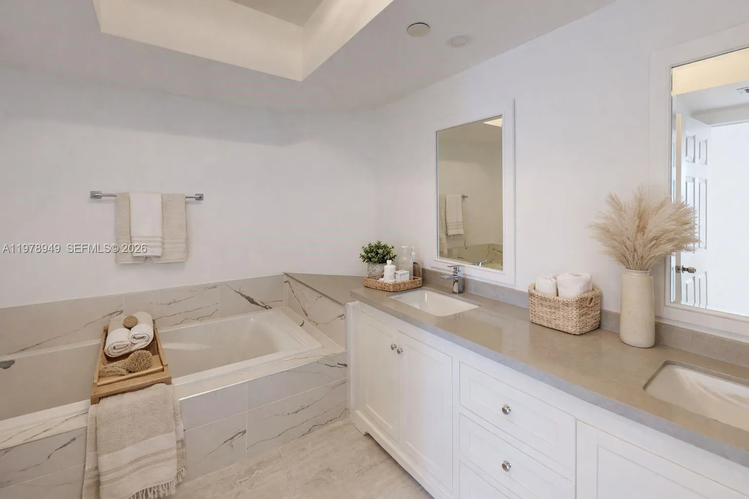 1000 W Island Blvd 1812, Aventura, Florida 33160, Aventura, Florida 33160, 2 Bedrooms Bedrooms, ,2 BathroomsBathrooms,Residential,For Sale,1000 W Island Blvd 1812, Aventura, Florida 33160,A11978949