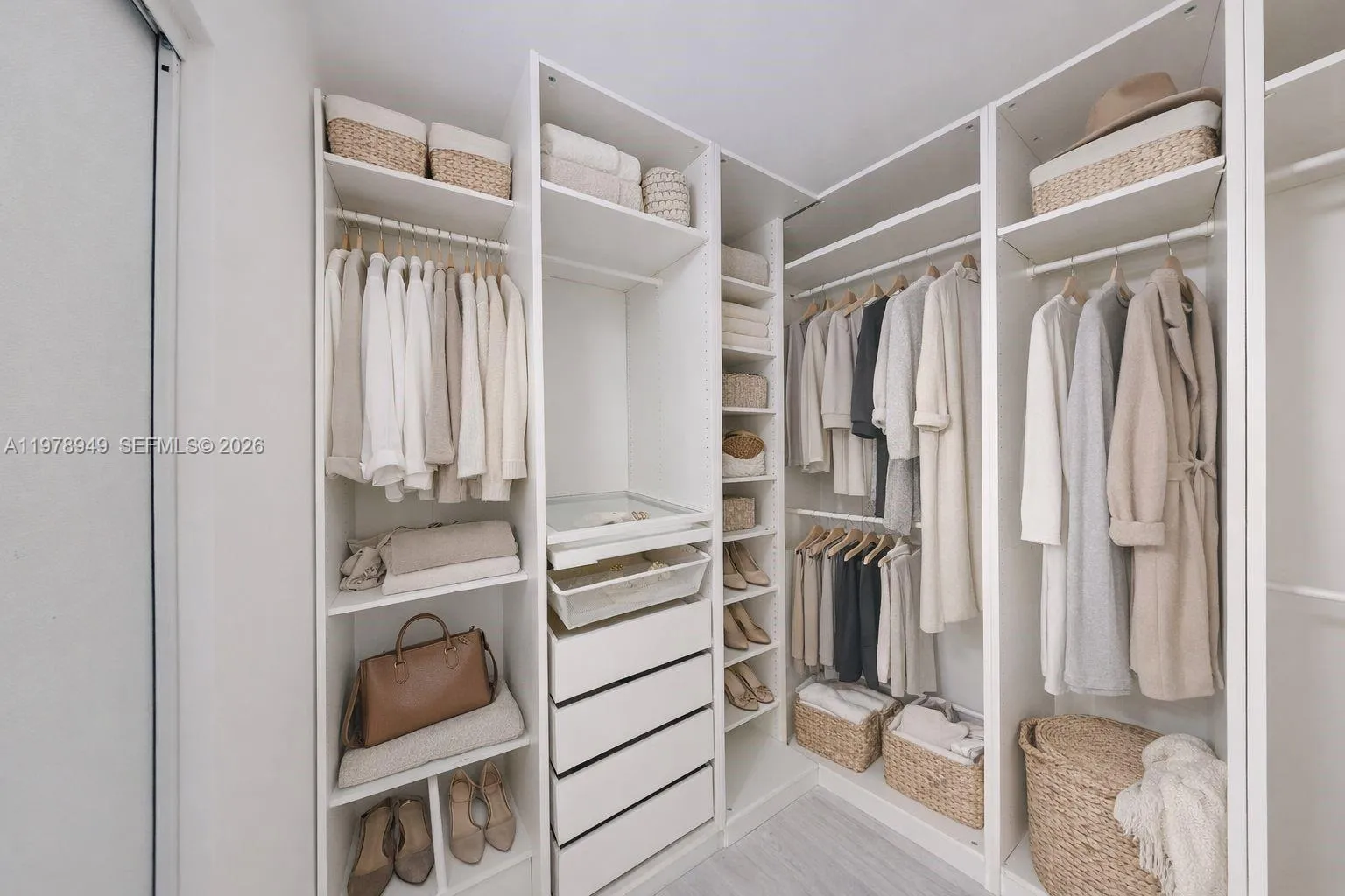 1000 W Island Blvd 1812, Aventura, Florida 33160, Aventura, Florida 33160, 2 Bedrooms Bedrooms, ,2 BathroomsBathrooms,Residential,For Sale,1000 W Island Blvd 1812, Aventura, Florida 33160,A11978949