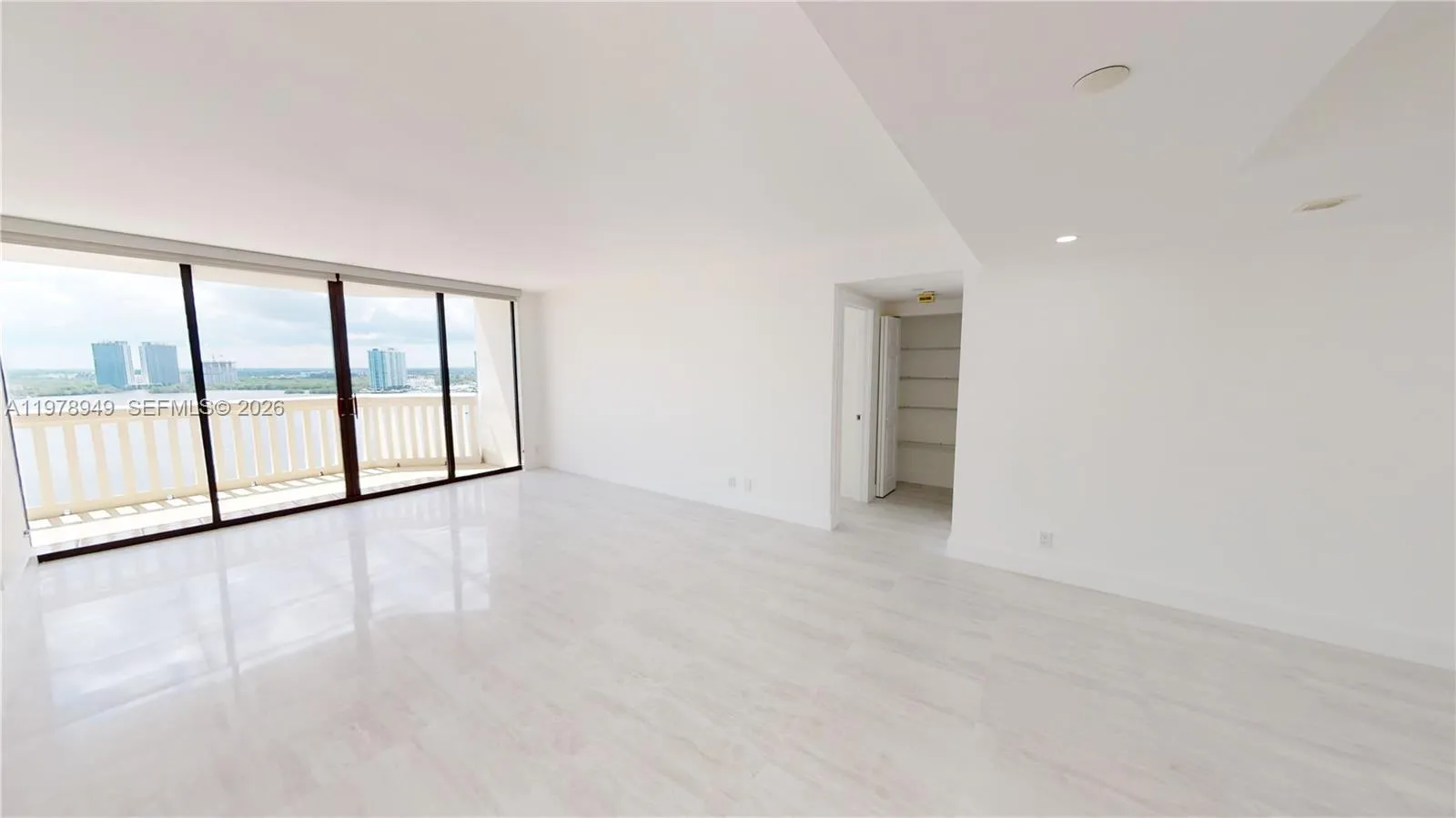 1000 W Island Blvd 1812, Aventura, Florida 33160, Aventura, Florida 33160, 2 Bedrooms Bedrooms, ,2 BathroomsBathrooms,Residential,For Sale,1000 W Island Blvd 1812, Aventura, Florida 33160,A11978949