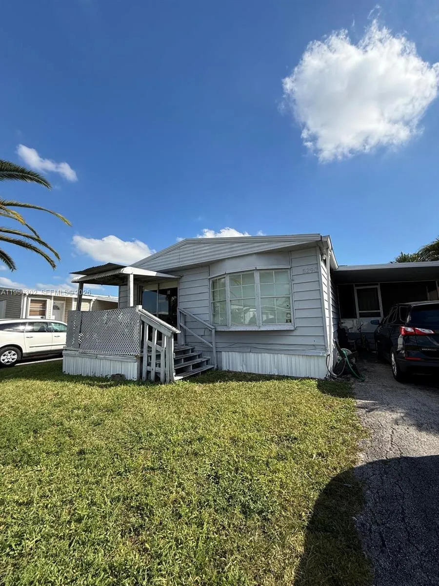 5290 Sw 22nd Ter, Dania Beach, Florida 33312, Dania Beach, Florida 33312, 4 Bedrooms Bedrooms, ,2 BathroomsBathrooms,Residential,For Sale,5290 Sw 22nd Ter, Dania Beach, Florida 33312,A11980302