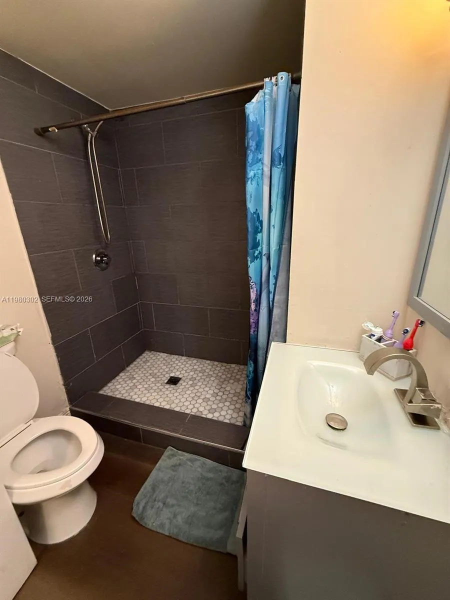 5290 Sw 22nd Ter, Dania Beach, Florida 33312, Dania Beach, Florida 33312, 4 Bedrooms Bedrooms, ,2 BathroomsBathrooms,Residential,For Sale,5290 Sw 22nd Ter, Dania Beach, Florida 33312,A11980302