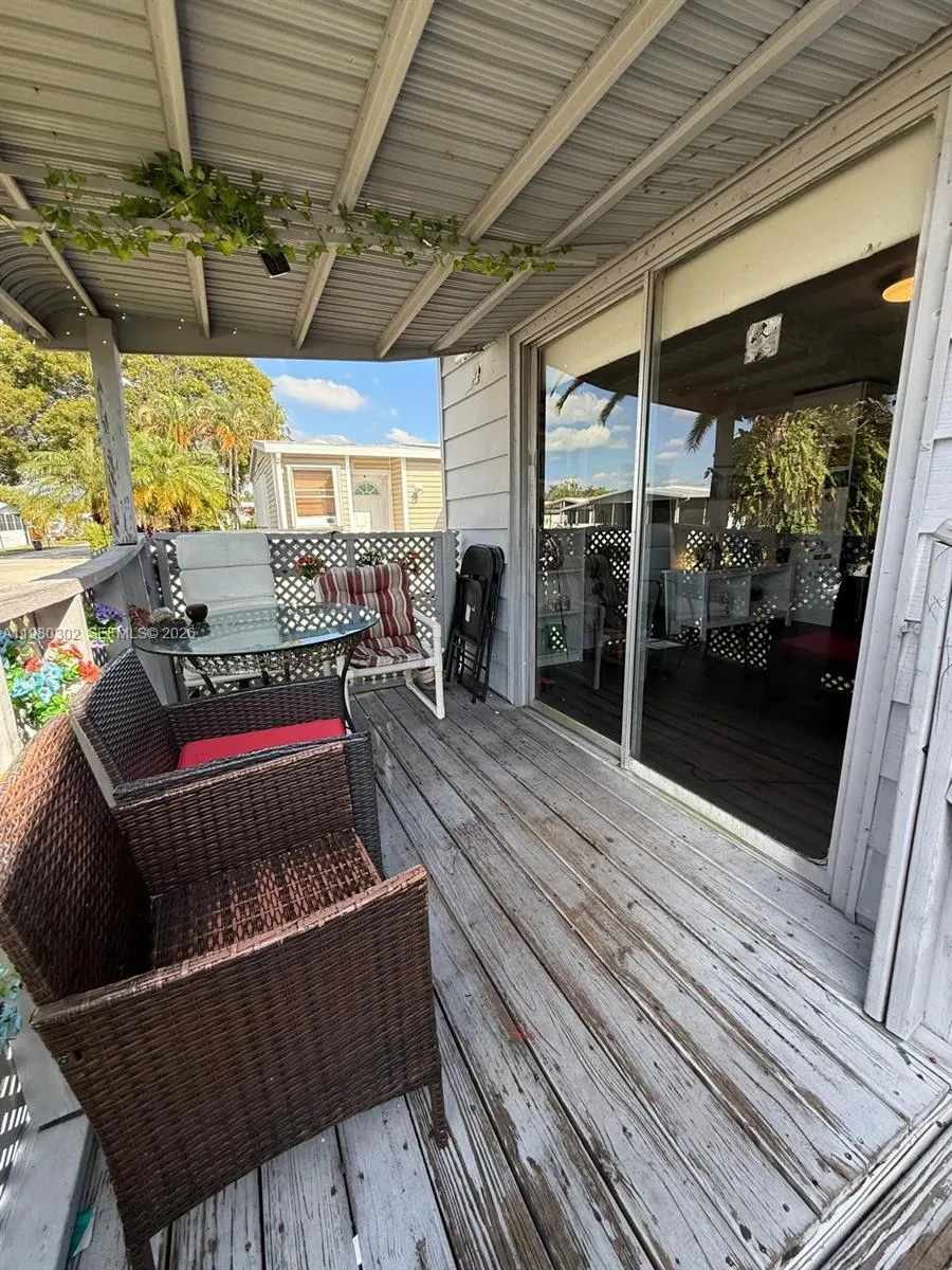 5290 Sw 22nd Ter, Dania Beach, Florida 33312, Dania Beach, Florida 33312, 4 Bedrooms Bedrooms, ,2 BathroomsBathrooms,Residential,For Sale,5290 Sw 22nd Ter, Dania Beach, Florida 33312,A11980302