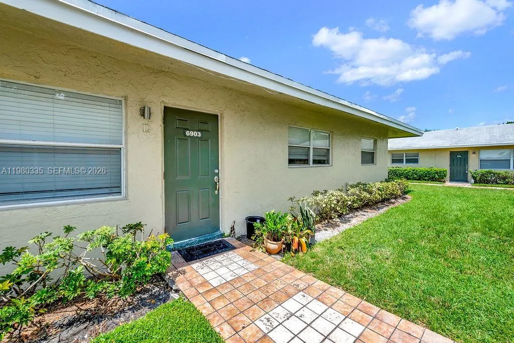 6953 Sw 5th St, Margate, Florida 33068, Margate, Florida 33068, 2 Bedrooms Bedrooms, ,1 BathroomBathrooms,Residential Lease,For Rent,6953 Sw 5th St, Margate, Florida 33068,A11980335