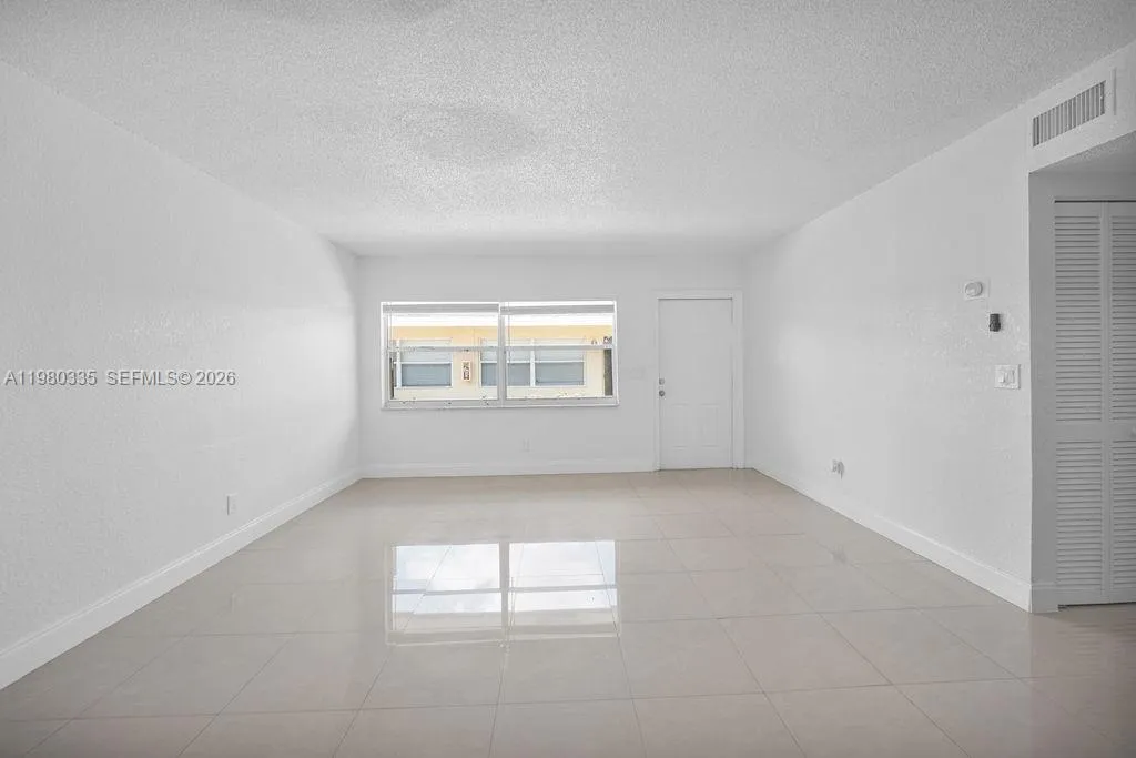 6953 Sw 5th St, Margate, Florida 33068, Margate, Florida 33068, 2 Bedrooms Bedrooms, ,1 BathroomBathrooms,Residential Lease,For Rent,6953 Sw 5th St, Margate, Florida 33068,A11980335