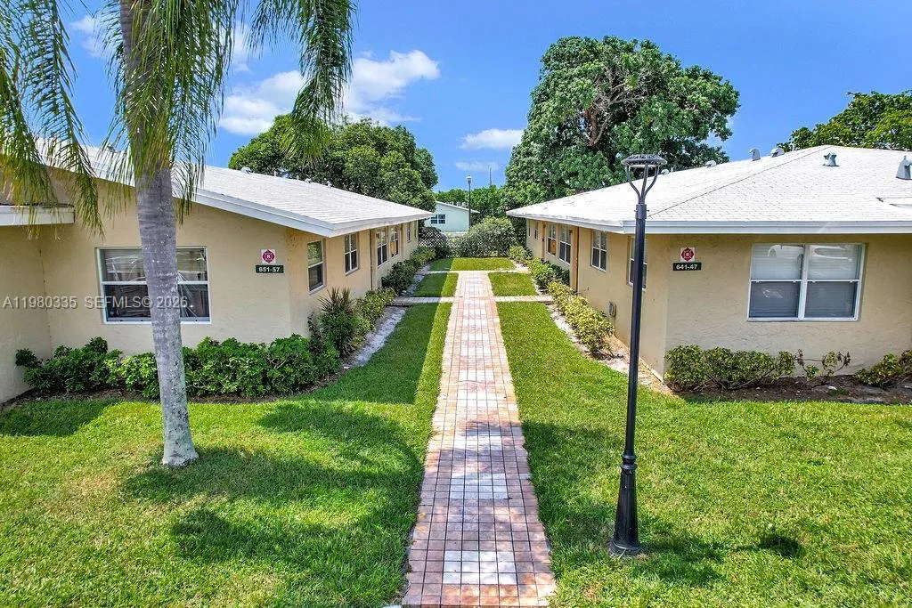 6953 Sw 5th St, Margate, Florida 33068, Margate, Florida 33068, 2 Bedrooms Bedrooms, ,1 BathroomBathrooms,Residential Lease,For Rent,6953 Sw 5th St, Margate, Florida 33068,A11980335