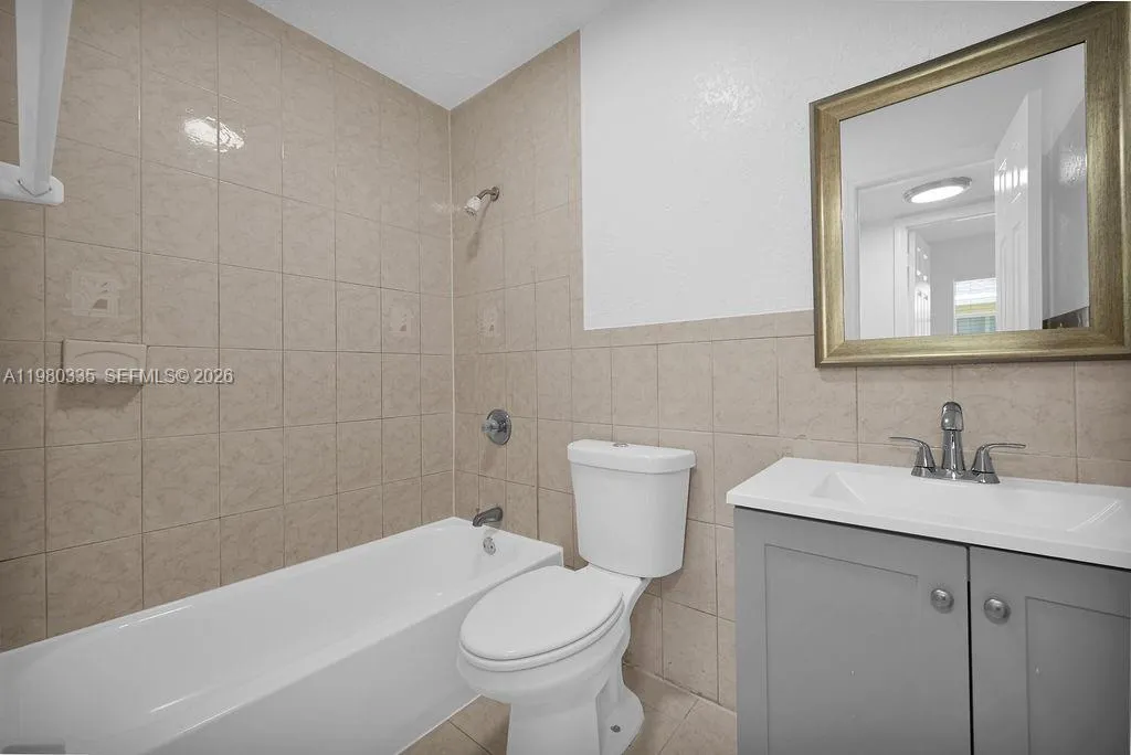 6953 Sw 5th St, Margate, Florida 33068, Margate, Florida 33068, 2 Bedrooms Bedrooms, ,1 BathroomBathrooms,Residential Lease,For Rent,6953 Sw 5th St, Margate, Florida 33068,A11980335