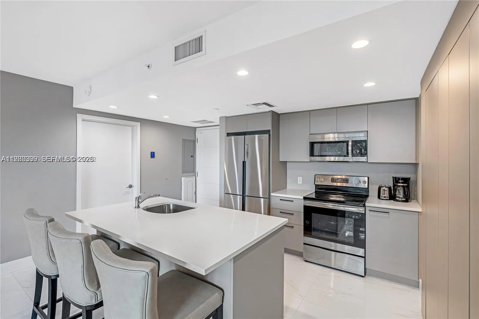 1150 101st St 202, Bay Harbor Islands, Florida 331, Bay Harbor Islands, Florida 33154, 2 Bedrooms Bedrooms, ,3 BathroomsBathrooms,Residential Lease,For Rent,1150 101st St 202, Bay Harbor Islands, Florida 331,A11980339