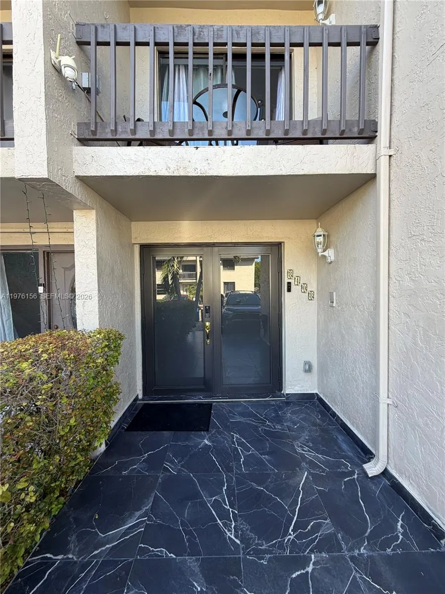 8408 Nw 8th St 8408, Miami, Florida 33126, Miami, Florida 33126, 4 Bedrooms Bedrooms, ,3 BathroomsBathrooms,Residential,For Sale,8408 Nw 8th St 8408, Miami, Florida 33126,A11976156