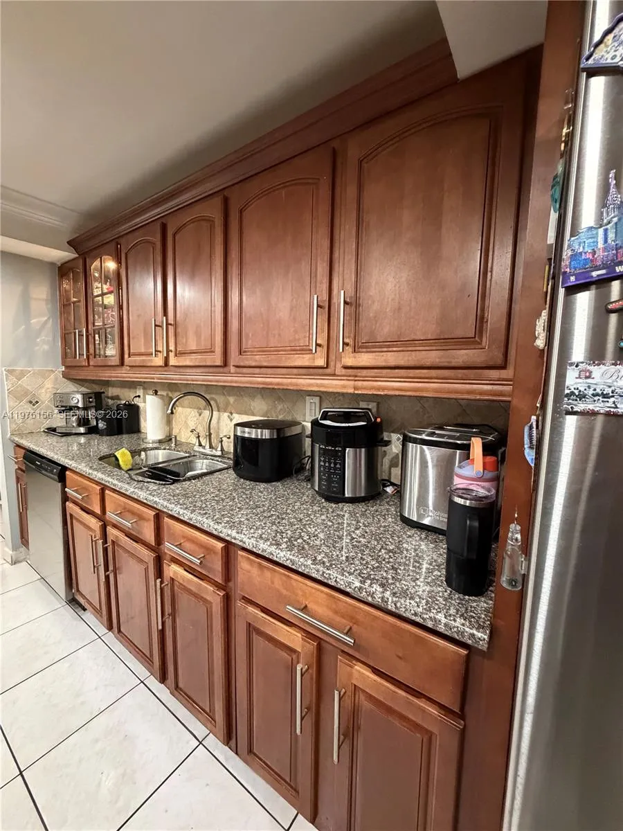 8408 Nw 8th St 8408, Miami, Florida 33126, Miami, Florida 33126, 4 Bedrooms Bedrooms, ,3 BathroomsBathrooms,Residential,For Sale,8408 Nw 8th St 8408, Miami, Florida 33126,A11976156