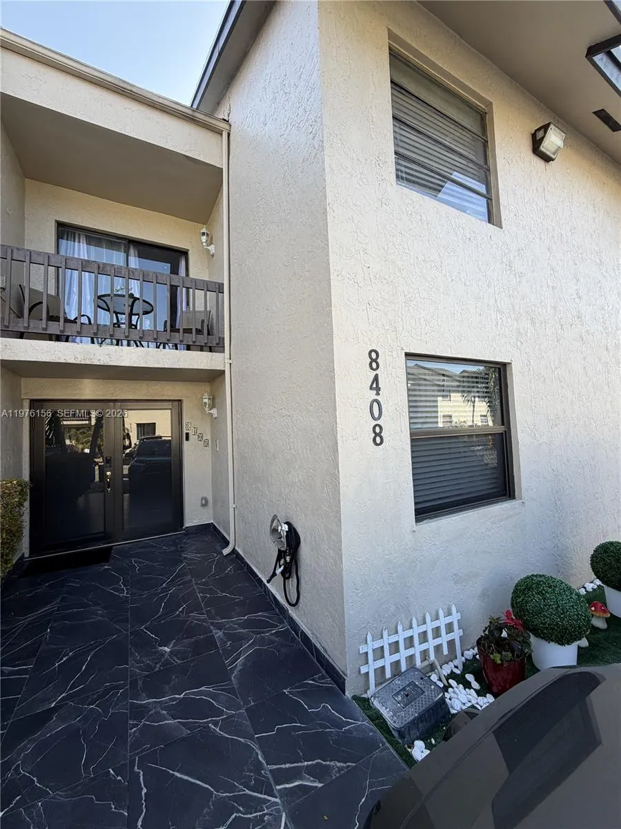 8408 Nw 8th St 8408, Miami, Florida 33126, Miami, Florida 33126, 4 Bedrooms Bedrooms, ,3 BathroomsBathrooms,Residential,For Sale,8408 Nw 8th St 8408, Miami, Florida 33126,A11976156