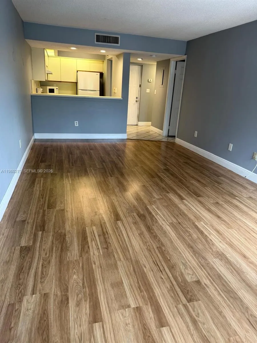 8810 Sw 132nd Pl 307dn, Miami, Florida 33186, Miami, Florida 33186, 1 Bedroom Bedrooms, ,1 BathroomBathrooms,Residential Lease,For Rent,8810 Sw 132nd Pl 307dn, Miami, Florida 33186,A11980275