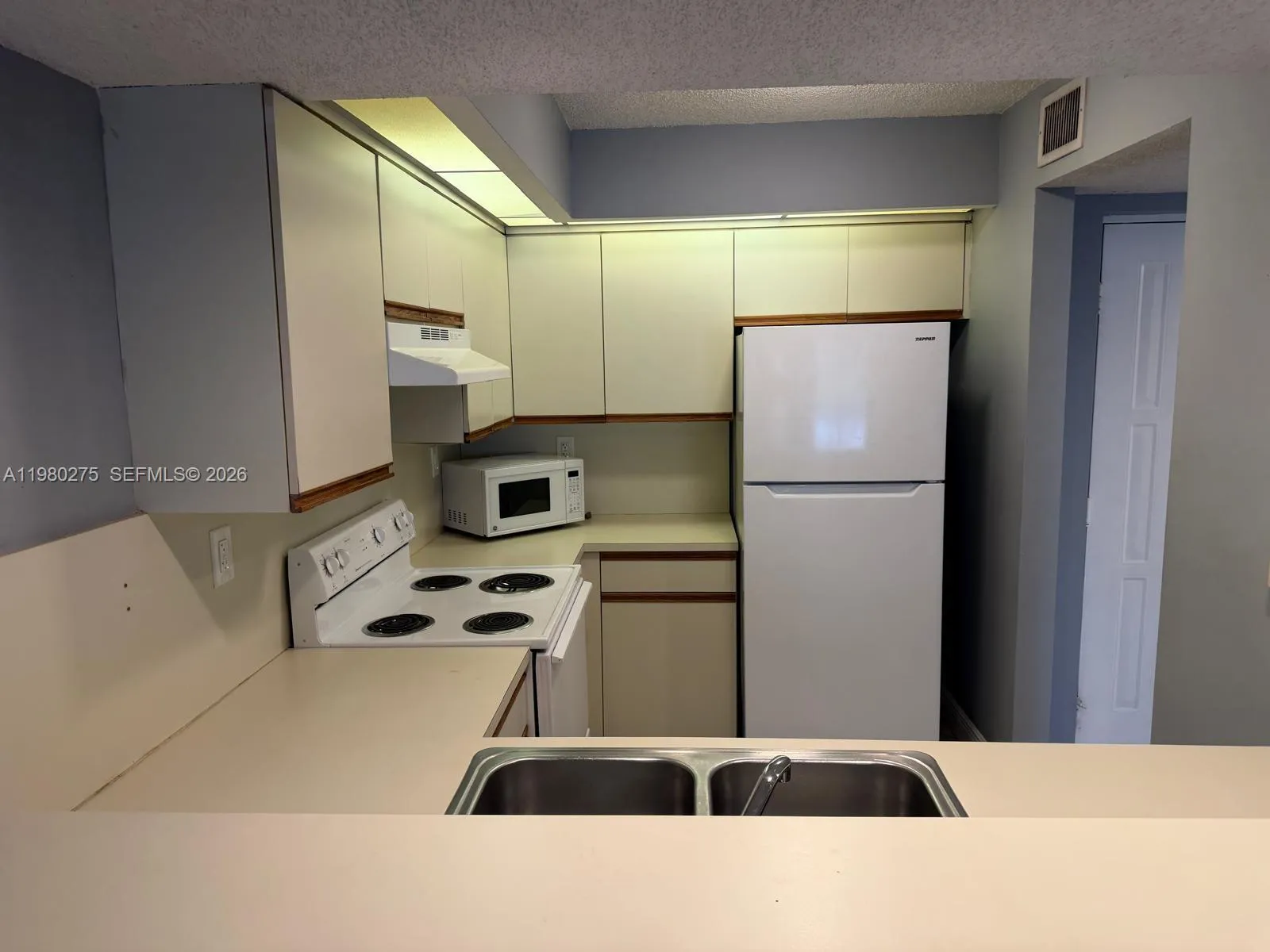 8810 Sw 132nd Pl 307dn, Miami, Florida 33186, Miami, Florida 33186, 1 Bedroom Bedrooms, ,1 BathroomBathrooms,Residential Lease,For Rent,8810 Sw 132nd Pl 307dn, Miami, Florida 33186,A11980275