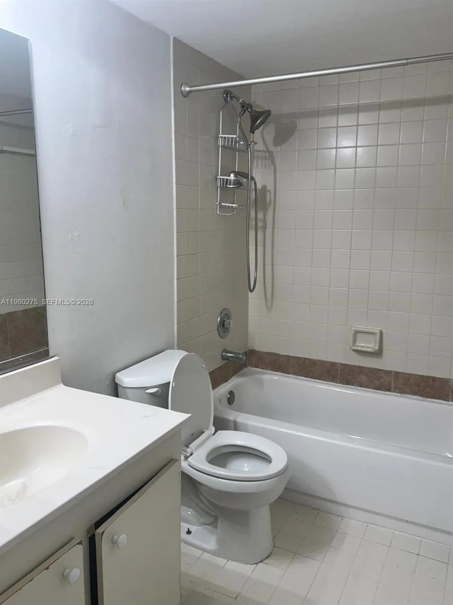 8810 Sw 132nd Pl 307dn, Miami, Florida 33186, Miami, Florida 33186, 1 Bedroom Bedrooms, ,1 BathroomBathrooms,Residential Lease,For Rent,8810 Sw 132nd Pl 307dn, Miami, Florida 33186,A11980275