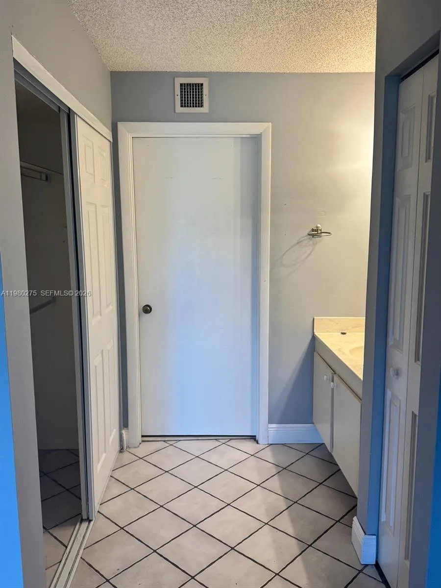 8810 Sw 132nd Pl 307dn, Miami, Florida 33186, Miami, Florida 33186, 1 Bedroom Bedrooms, ,1 BathroomBathrooms,Residential Lease,For Rent,8810 Sw 132nd Pl 307dn, Miami, Florida 33186,A11980275