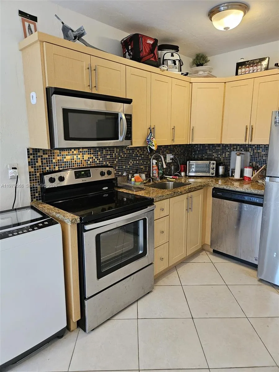 7400 Harding Ave 22, Miami Beach, Florida 33141, Miami Beach, Florida 33141, 1 Bedroom Bedrooms, ,1 BathroomBathrooms,Residential Lease,For Rent,7400 Harding Ave 22, Miami Beach, Florida 33141,A11979868