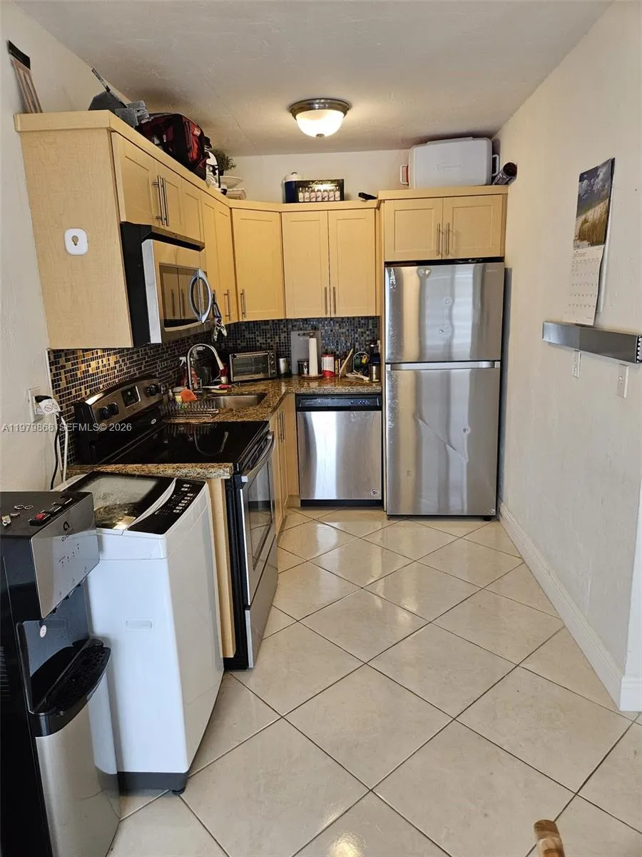 7400 Harding Ave 22, Miami Beach, Florida 33141, Miami Beach, Florida 33141, 1 Bedroom Bedrooms, ,1 BathroomBathrooms,Residential Lease,For Rent,7400 Harding Ave 22, Miami Beach, Florida 33141,A11979868