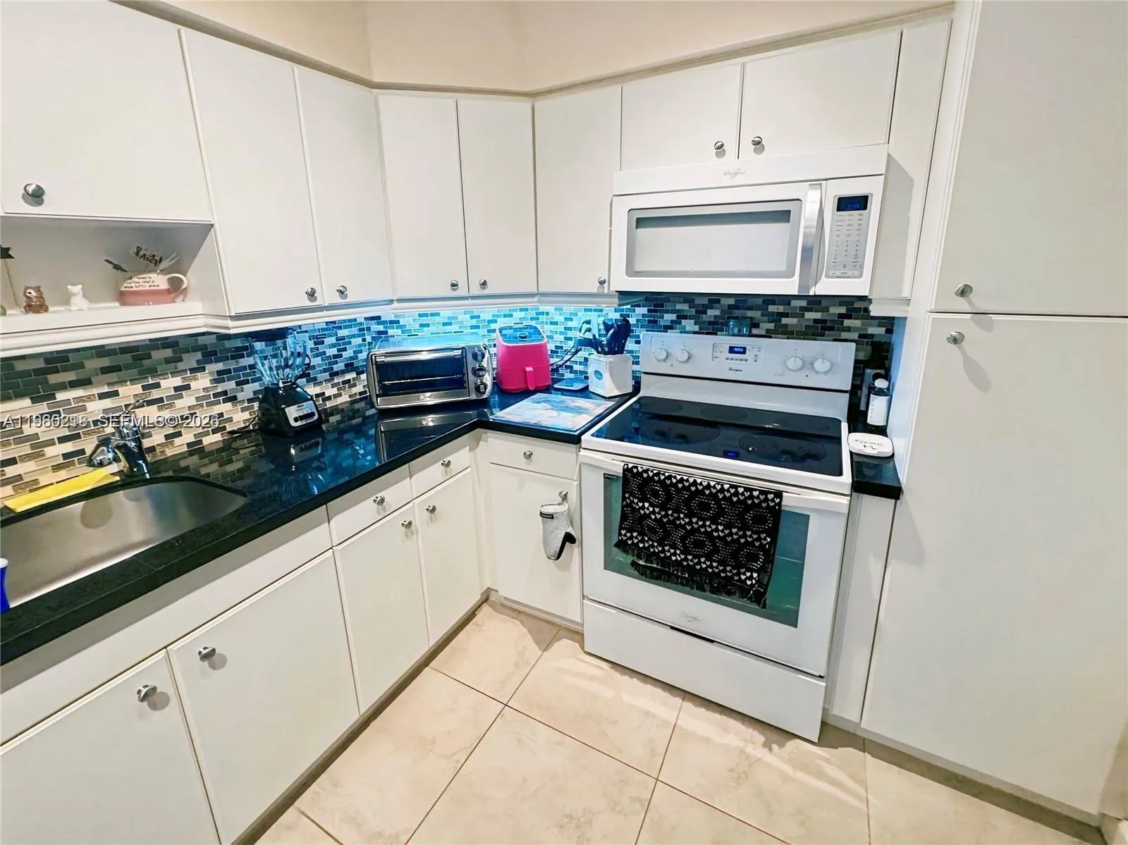 500 Bayview Dr 325, Sunny Isles Beach, Florida 331, Sunny Isles Beach, Florida 33160, 1 Bedroom Bedrooms, ,1 BathroomBathrooms,Residential,For Sale,500 Bayview Dr 325, Sunny Isles Beach, Florida 331,A11980218