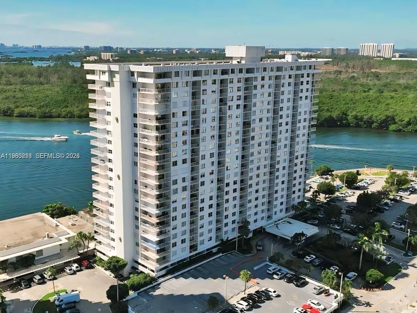500 Bayview Dr 325, Sunny Isles Beach, Florida 331, Sunny Isles Beach, Florida 33160, 1 Bedroom Bedrooms, ,1 BathroomBathrooms,Residential,For Sale,500 Bayview Dr 325, Sunny Isles Beach, Florida 331,A11980218