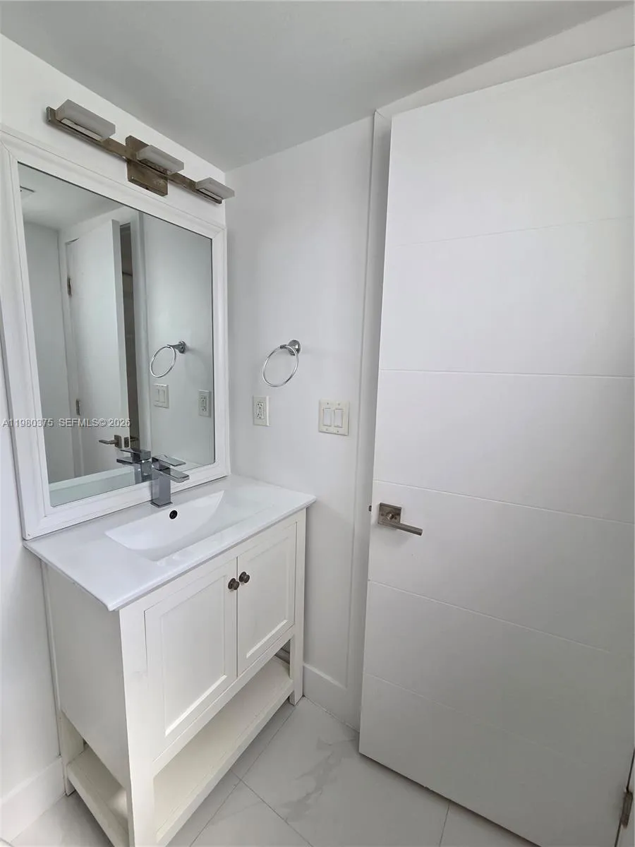 1646 Nw 1st Pl 1, Miami, Florida 33136, Miami, Florida 33136, 1 Bedroom Bedrooms, ,1 BathroomBathrooms,Residential Lease,For Rent,1646 Nw 1st Pl 1, Miami, Florida 33136,A11980375