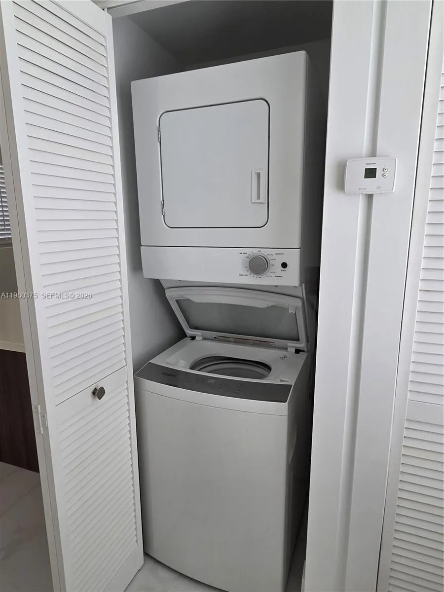 1646 Nw 1st Pl 1, Miami, Florida 33136, Miami, Florida 33136, 1 Bedroom Bedrooms, ,1 BathroomBathrooms,Residential Lease,For Rent,1646 Nw 1st Pl 1, Miami, Florida 33136,A11980375