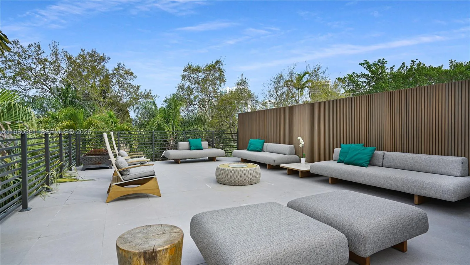 3075 Mary St, Miami, Florida 33133, Miami, Florida 33133, 4 Bedrooms Bedrooms, ,4 BathroomsBathrooms,Residential Lease,For Rent,3075 Mary St, Miami, Florida 33133,A11980361