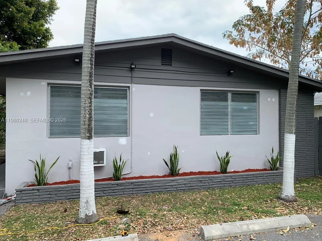 13797 Highland Dr 4, North Miami Beach, Florida 33, North Miami Beach, Florida 33181, 1 Bedroom Bedrooms, ,1 BathroomBathrooms,Residential Lease,For Rent,13797 Highland Dr 4, North Miami Beach, Florida 33,A11980248