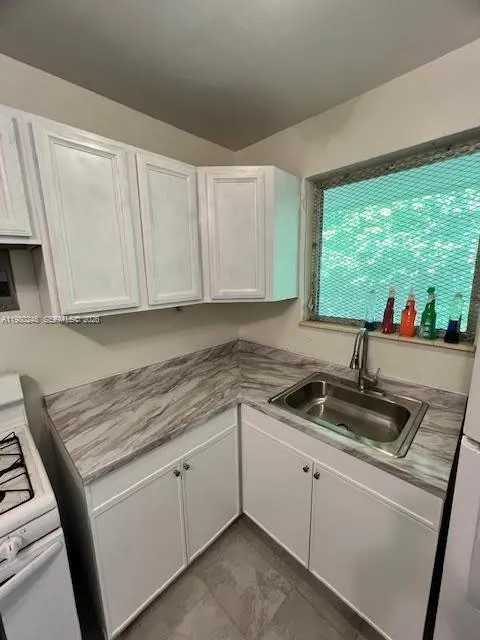 13797 Highland Dr 4, North Miami Beach, Florida 33, North Miami Beach, Florida 33181, 1 Bedroom Bedrooms, ,1 BathroomBathrooms,Residential Lease,For Rent,13797 Highland Dr 4, North Miami Beach, Florida 33,A11980248