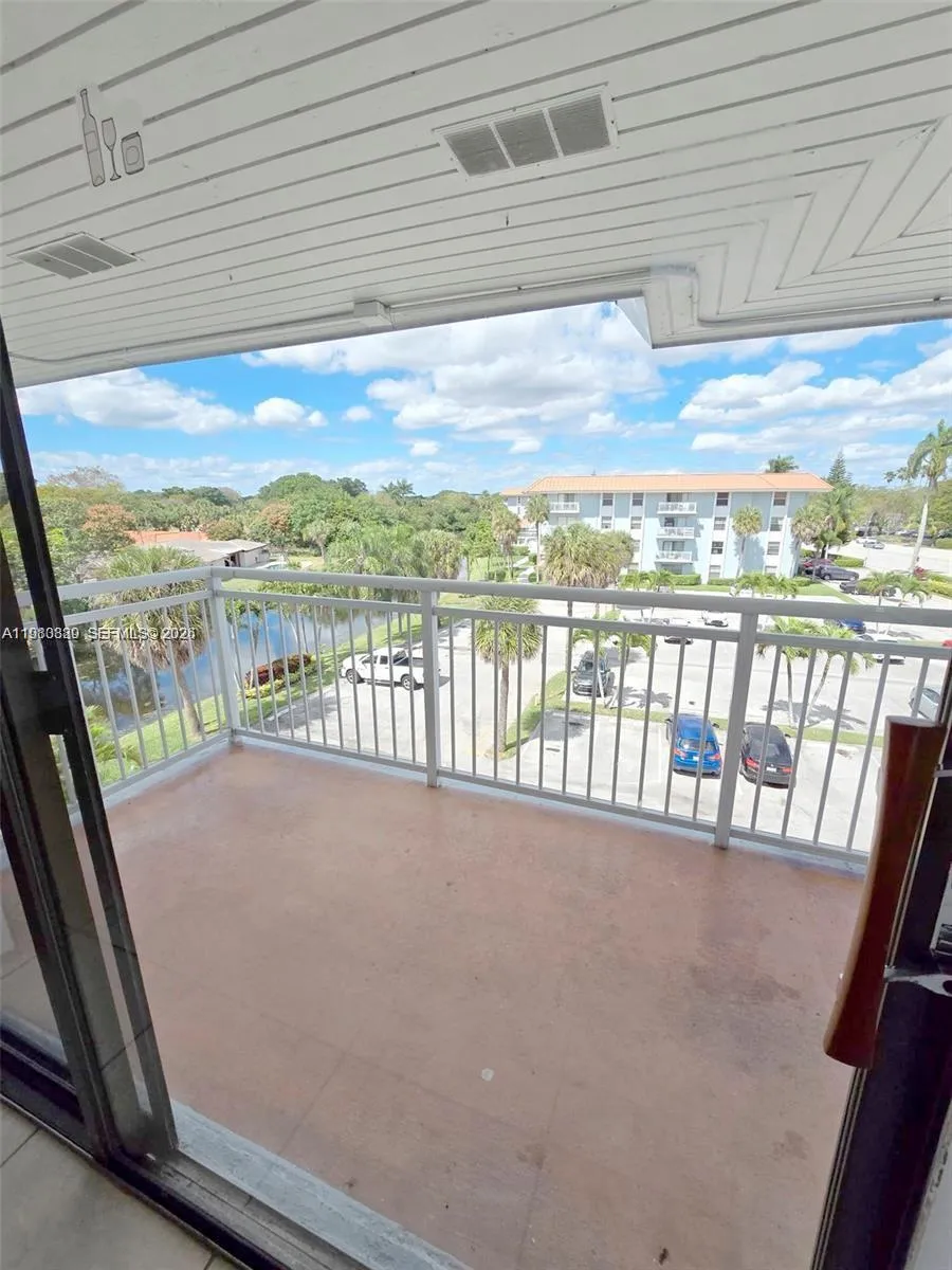 505 S Pine Island Rd 401b, Plantation, Florida 333, Plantation, Florida 33324, 1 Bedroom Bedrooms, ,1 BathroomBathrooms,Residential Lease,For Rent,505 S Pine Island Rd 401b, Plantation, Florida 333,A11980389