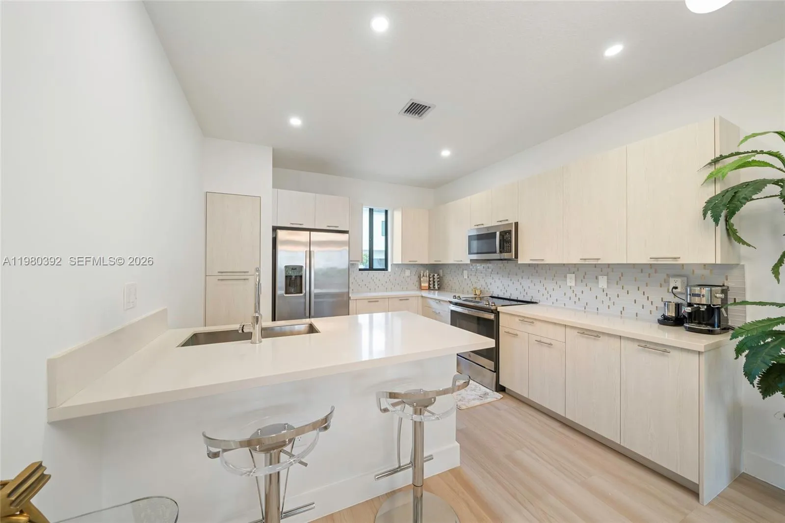 4648 Nw 83rd Ave, Doral, Florida 33166, Doral, Florida 33166, 3 Bedrooms Bedrooms, ,2 BathroomsBathrooms,Residential,For Sale,4648 Nw 83rd Ave, Doral, Florida 33166,A11980392