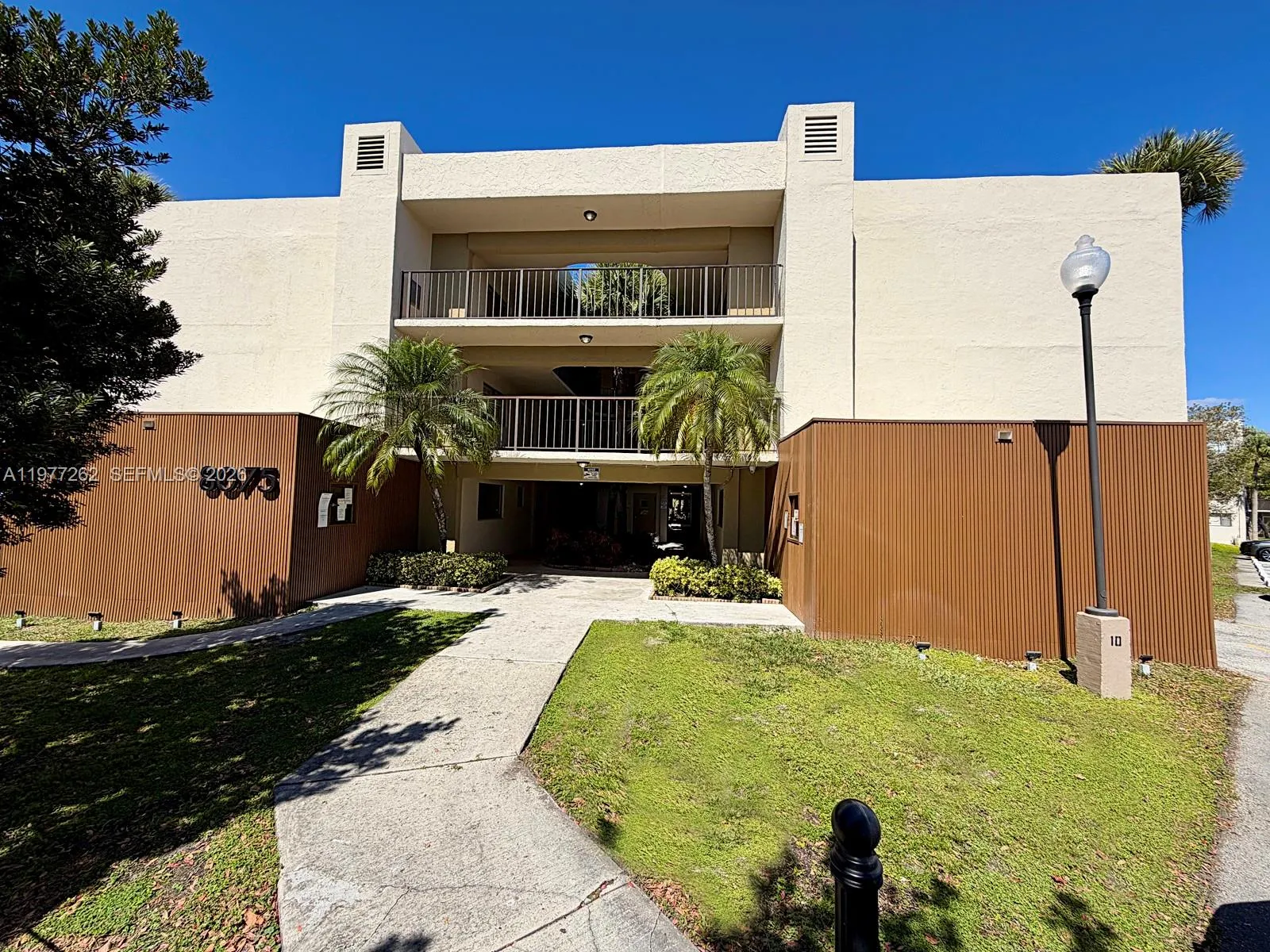 8075 Sw 107th Ave 219, Miami, Florida 33173, Miami, Florida 33173, 3 Bedrooms Bedrooms, ,2 BathroomsBathrooms,Residential Lease,For Rent,8075 Sw 107th Ave 219, Miami, Florida 33173,A11977262