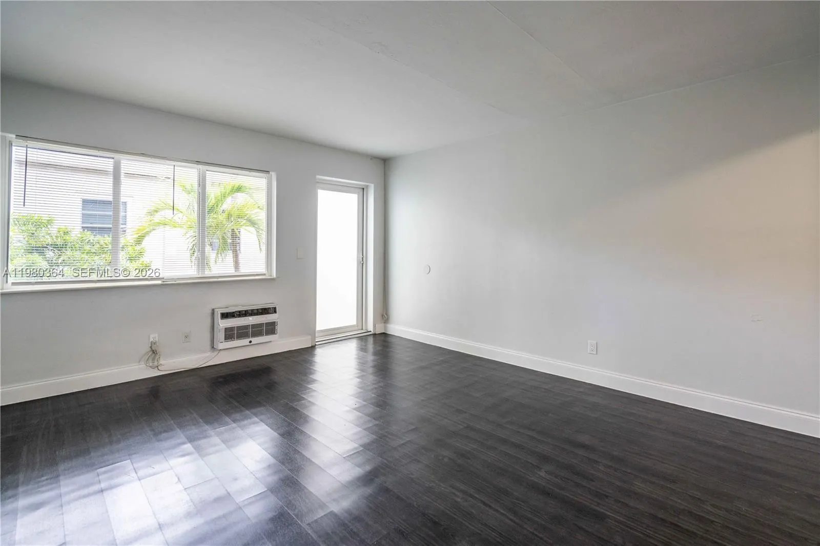 7311 Byron Ave 11, Miami Beach, Florida 33141, Miami Beach, Florida 33141, ,1 BathroomBathrooms,Residential Lease,For Rent,7311 Byron Ave 11, Miami Beach, Florida 33141,A11980364