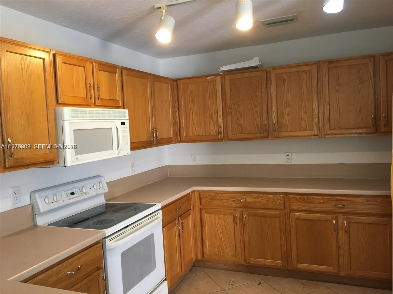 7260 Sienna Ridge Dr, Lauderhill, Florida 33319, Lauderhill, Florida 33319, 3 Bedrooms Bedrooms, ,3 BathroomsBathrooms,Residential,For Sale,7260 Sienna Ridge Dr, Lauderhill, Florida 33319,A11979808