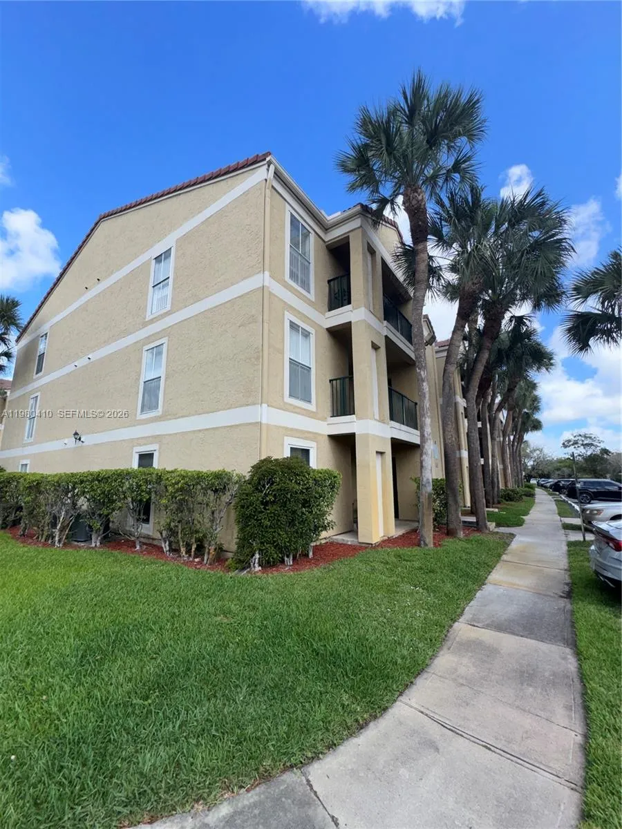 733 Riverside Dr 1216, Coral Springs, Florida 3307, Coral Springs, Florida 33071, 1 Bedroom Bedrooms, ,1 BathroomBathrooms,Residential Lease,For Rent,733 Riverside Dr 1216, Coral Springs, Florida 3307,A11980410
