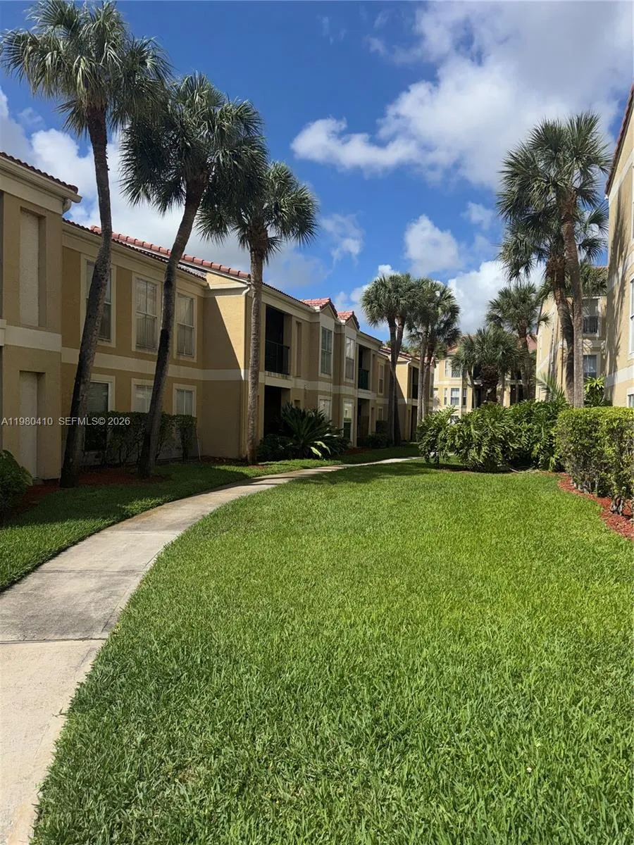 733 Riverside Dr 1216, Coral Springs, Florida 3307, Coral Springs, Florida 33071, 1 Bedroom Bedrooms, ,1 BathroomBathrooms,Residential Lease,For Rent,733 Riverside Dr 1216, Coral Springs, Florida 3307,A11980410