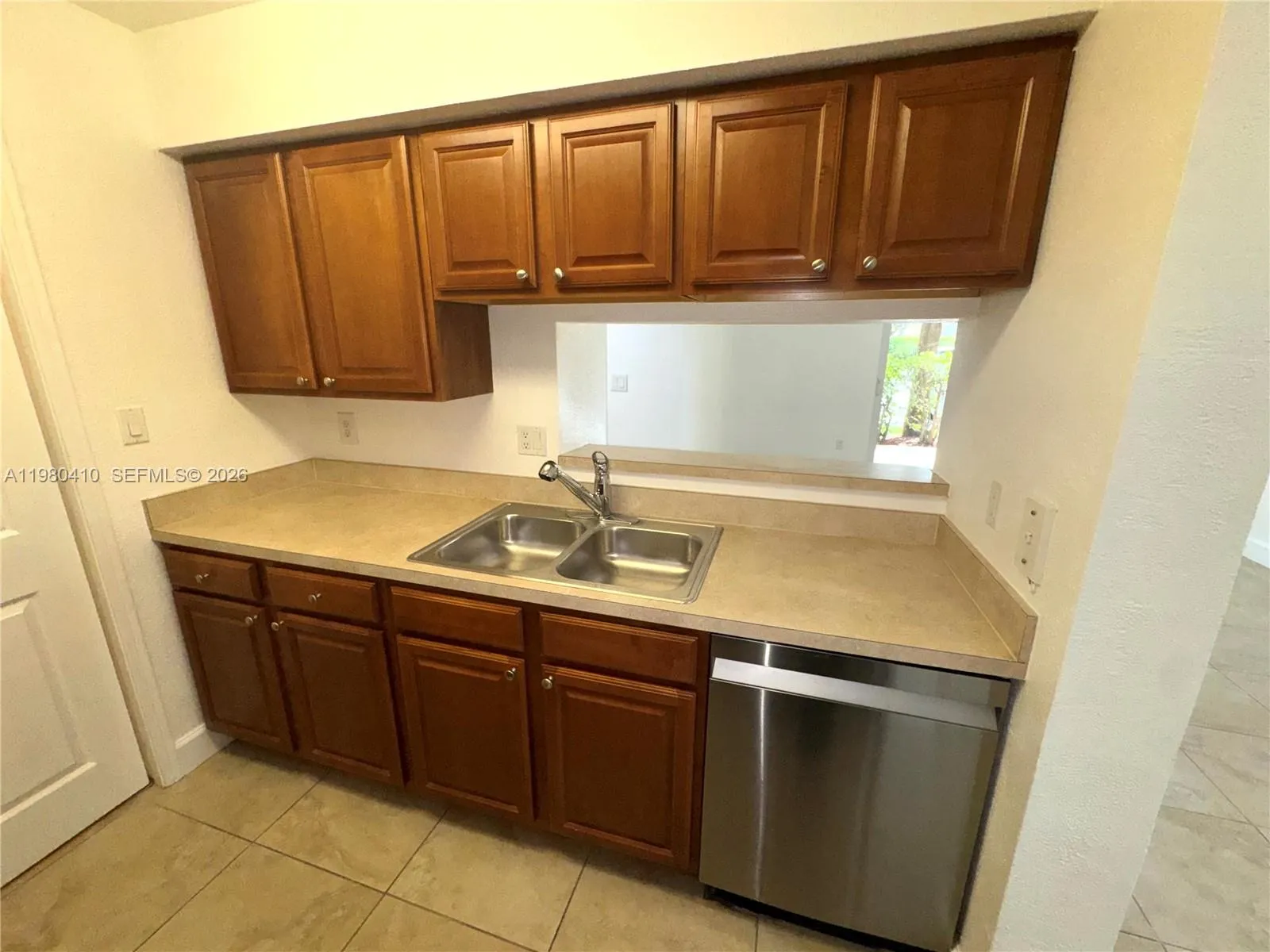 733 Riverside Dr 1216, Coral Springs, Florida 3307, Coral Springs, Florida 33071, 1 Bedroom Bedrooms, ,1 BathroomBathrooms,Residential Lease,For Rent,733 Riverside Dr 1216, Coral Springs, Florida 3307,A11980410