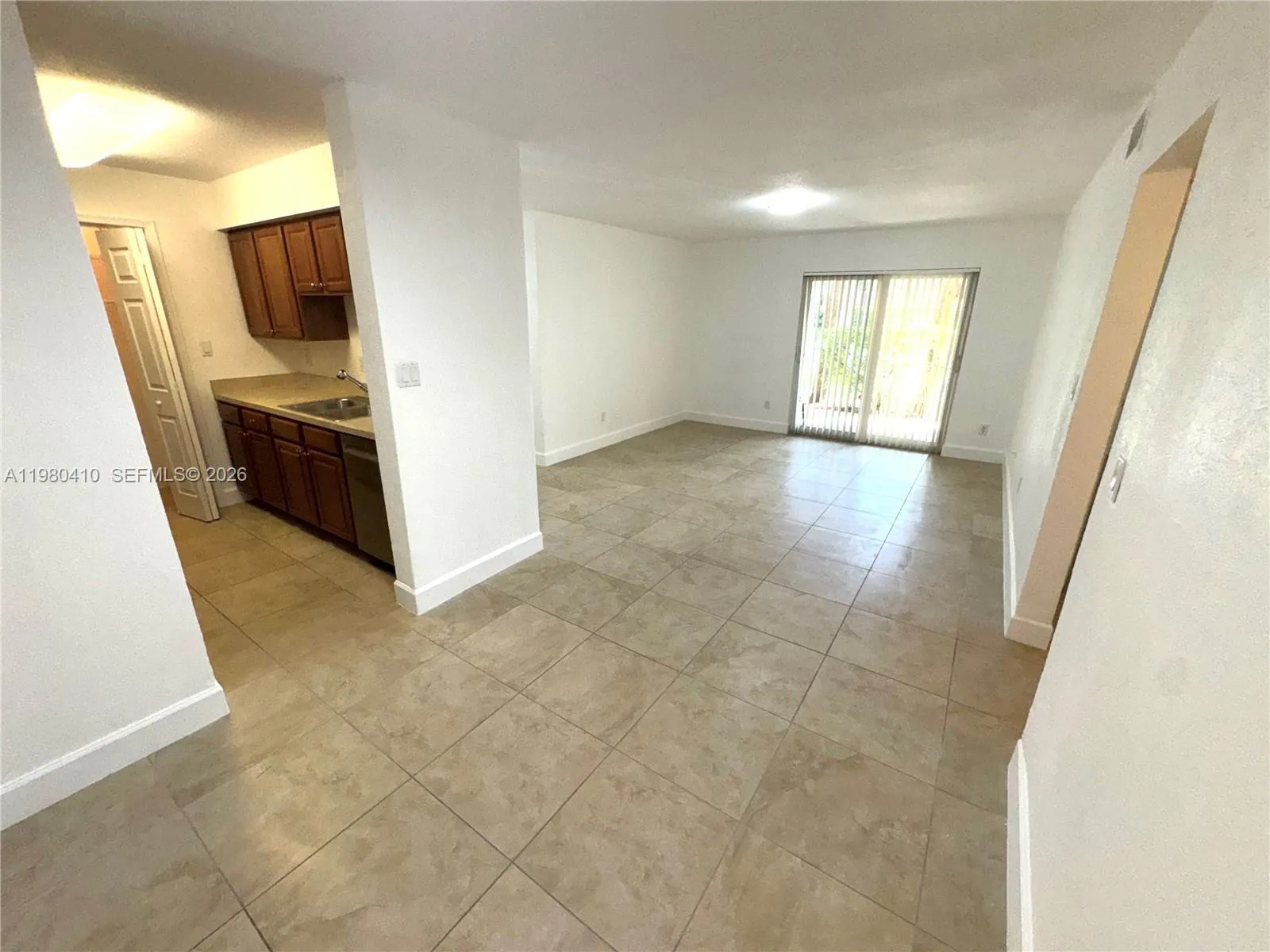 733 Riverside Dr 1216, Coral Springs, Florida 3307, Coral Springs, Florida 33071, 1 Bedroom Bedrooms, ,1 BathroomBathrooms,Residential Lease,For Rent,733 Riverside Dr 1216, Coral Springs, Florida 3307,A11980410