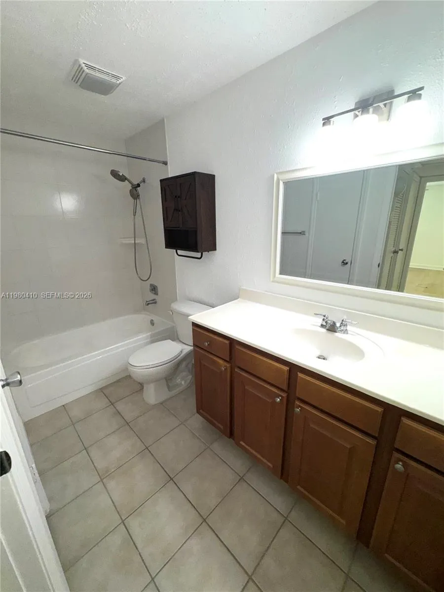 733 Riverside Dr 1216, Coral Springs, Florida 3307, Coral Springs, Florida 33071, 1 Bedroom Bedrooms, ,1 BathroomBathrooms,Residential Lease,For Rent,733 Riverside Dr 1216, Coral Springs, Florida 3307,A11980410