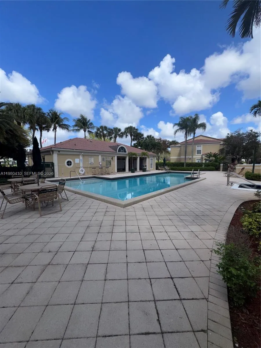 733 Riverside Dr 1216, Coral Springs, Florida 3307, Coral Springs, Florida 33071, 1 Bedroom Bedrooms, ,1 BathroomBathrooms,Residential Lease,For Rent,733 Riverside Dr 1216, Coral Springs, Florida 3307,A11980410
