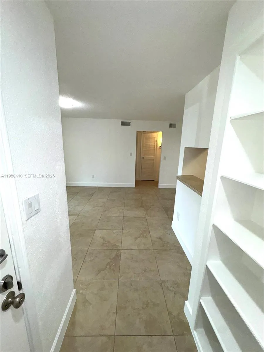 733 Riverside Dr 1216, Coral Springs, Florida 3307, Coral Springs, Florida 33071, 1 Bedroom Bedrooms, ,1 BathroomBathrooms,Residential Lease,For Rent,733 Riverside Dr 1216, Coral Springs, Florida 3307,A11980410