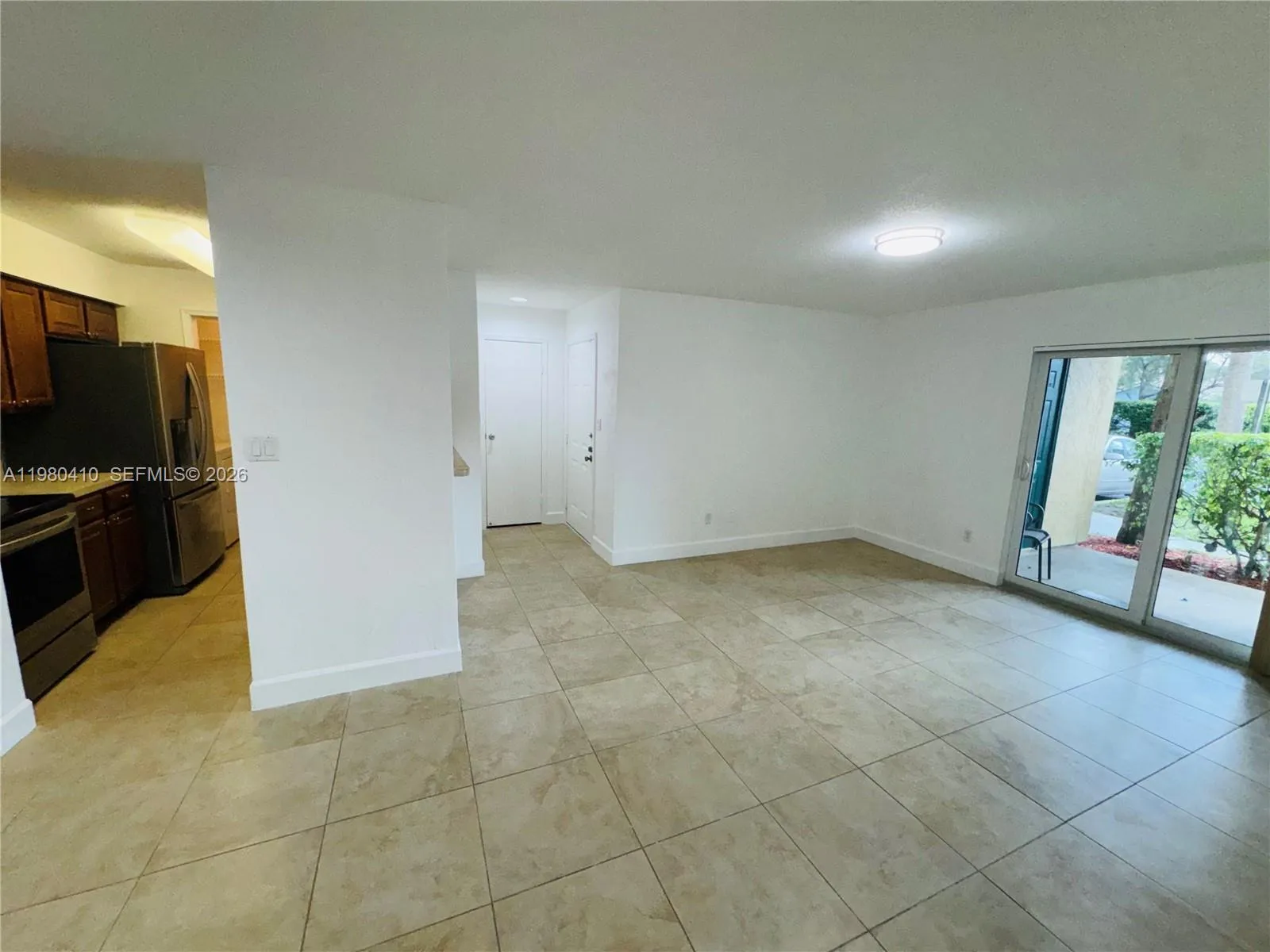 733 Riverside Dr 1216, Coral Springs, Florida 3307, Coral Springs, Florida 33071, 1 Bedroom Bedrooms, ,1 BathroomBathrooms,Residential Lease,For Rent,733 Riverside Dr 1216, Coral Springs, Florida 3307,A11980410